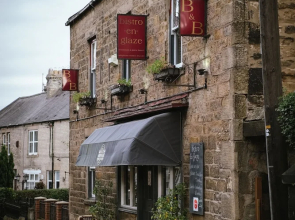 Laburnum House & Bistro En Glaze