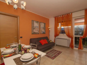 Casa Fiorita Pool and Lake