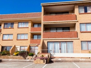 Central Park 4 - Centre of Jindabyne