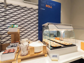 Holiday Inn Express & Suites Austin Airport East by IHG