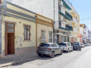 FLH Faro Central House with Terrace