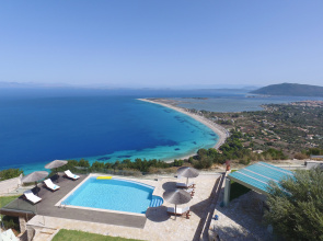 Thea Thalatta Luxury Villas