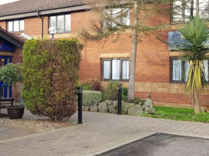 Redwings Lodge Dunstable