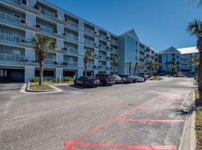 Fantastic condo in Orange Beach with views of the Gulf and Cotton Bayou