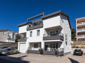 Apartments Karmen 2