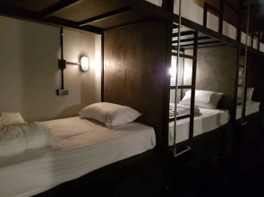 Merlion Hostel