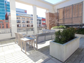 Era Suite Living on Yates