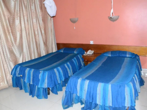 Karibu Hotel