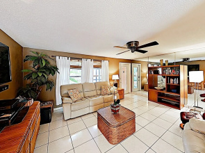 Tropical Gem on Water - 3 Br Home