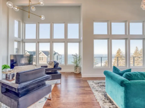 Neskowin South Beach Home