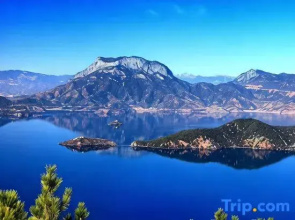 Lugu Lake Yuliuxi Waterfront Lake View Inn