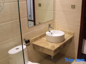 Fuping Hongdu Zhonghui Hotel