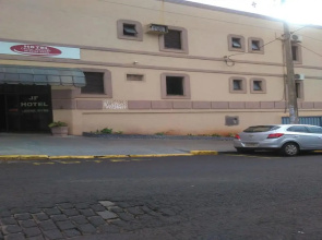 Center Hotel
