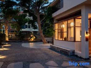 Haikou Man Manor Homestay (Wuyuan River Convention Center)