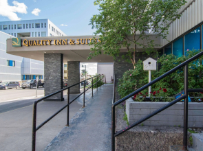 Quality Inn & Suites Yellowknife