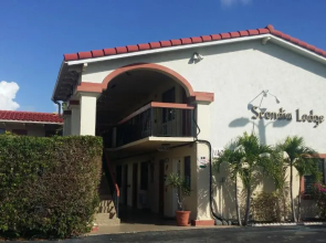 Palm Breeze Hotel