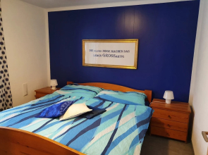 Cozy Apartment With Lake View for 6 Guests