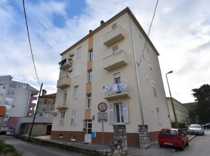Apartment Smaragd Rose Near the Center of Zadar