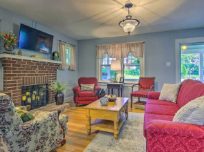 Restored Mars Hill Home on 1 Acre: Walk to Town!
