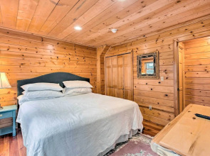 3 Blocks to Lift: Angel Fire Retreat on Bus Route