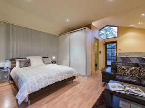 Earle Street Apartment