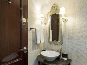 Hotel ArtnouveauSeocho