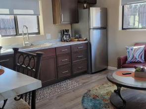 Serene New Build,1 bdrm guesthouse in Red Rock Country in W. Sedona