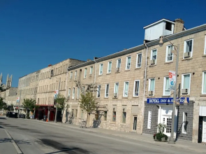 Royal Inn and Suites