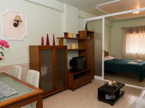A10 - Windmill Park 1 Bed With Pool