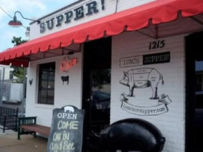 Museum District Apt Retreat w/BBQ Patio and Pool