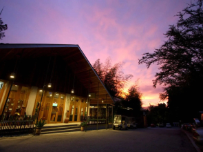Belum Rainforest Resort
