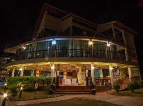 Anjungan Beach Resort