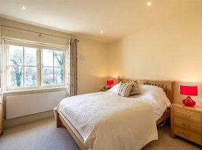 Spacious Home to Sleep 6 Just a Short Stroll From Kenmare