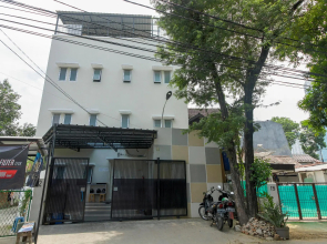 RedDoorz near Central Park Mall