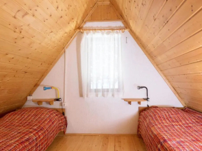 Holiday Home Kuća Ulaga