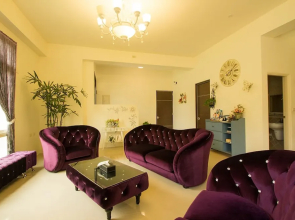 Z. H. Garden Hotel