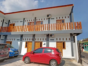 SPOT ON 90577 Griya Afifah Syariah