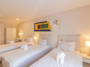 Ratchadamnoen Residence