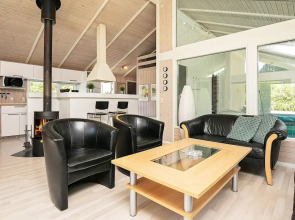 10 Person Holiday Home in Hjorring-by Traum