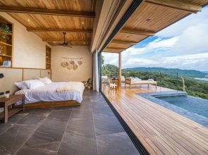 LALOON Luxury Suites - Adults Only
