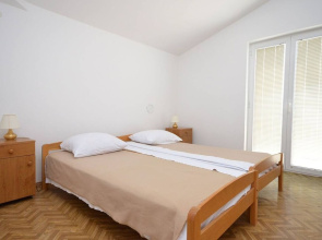 Apartments Zlatko