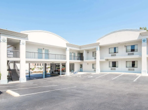 The Longleaf Hotel