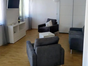 New Age Boardinghouse