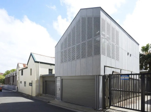Studio Reuss - a City Retreat