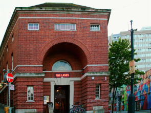 Rock n Bowl Hostel