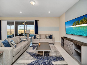 Brand New 9Bd Mansion Pool/ Spa At Windsor Island, Davenport, US