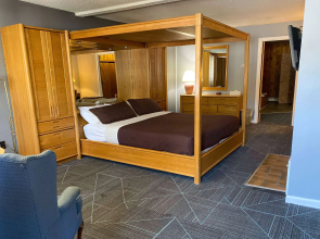 Travelodge by Wyndham Lincoln Near White Mountain