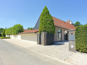 Hof van Eine