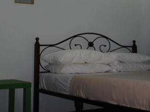 SPOT ON 89952 Sayang Selalu Guest House