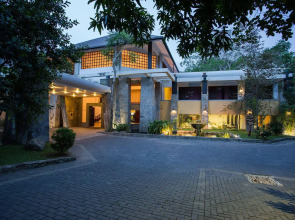 Grand Udawalawe Safari Resort